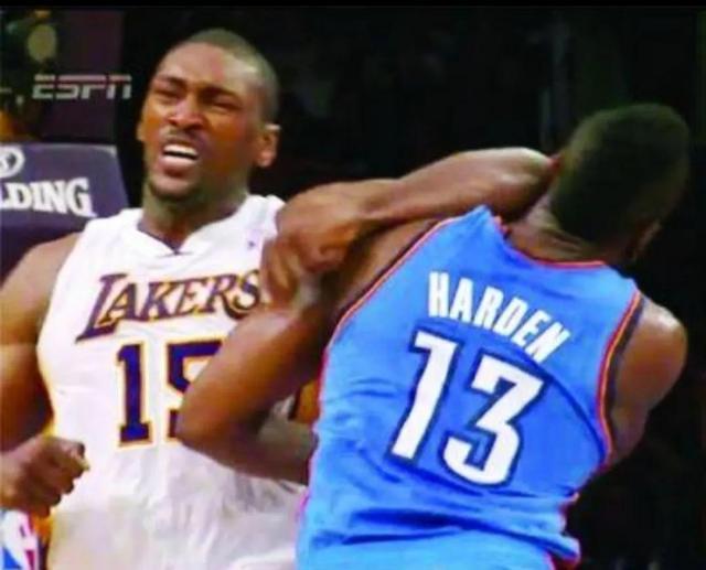 为什么NBA里没人敢惹阿泰?别被他的大拳头骗了,真正的原因是这个 为什么NBA里没人敢惹阿泰?别被他的大拳头骗了,真正的原因是这个