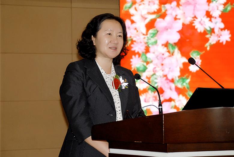 北京与新疆,一场跨越千里的文化盛宴 北京与新疆,一场跨越千里的文化盛宴